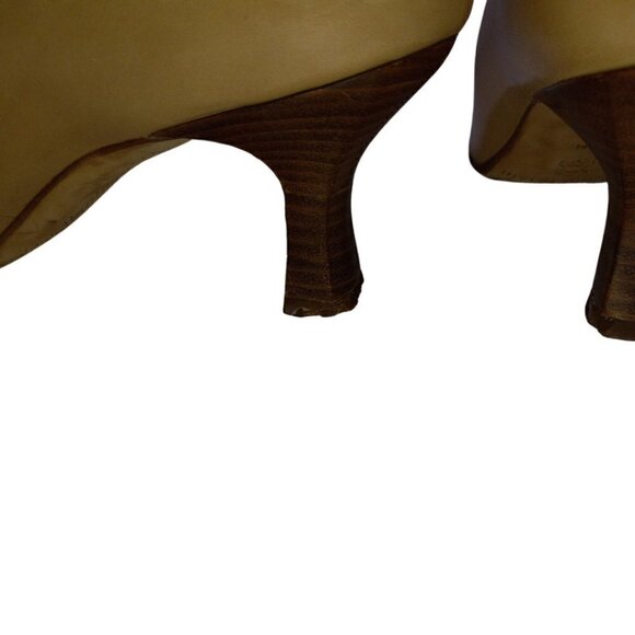 ANTONIO Melani Glove Fit Square Toe Heels - Picture 6 of 6